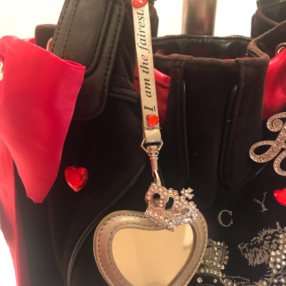 Rare gorgeous ✨vintage y2k black velvet and red satin purse ♥️ - Picture 6 of 14